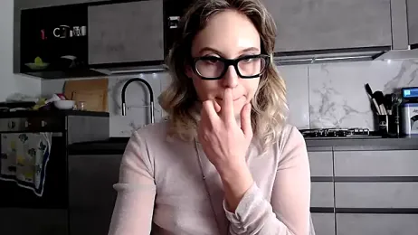 L_Sofia webcam model stream image