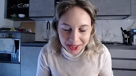 L_Sofia webcam model stream image