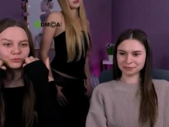 flora_ri webcam model stream image