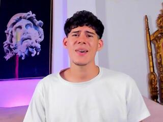 Jules Belllamy webcam flirt4free model stream image