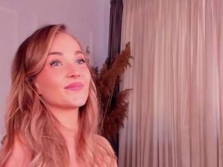 daintydell webcam model stream image