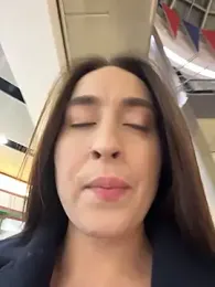 Holly_Play webcam model stream image