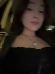 Peachy_Dream webcam model stream image