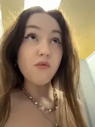 Peachy_Dream webcam model stream image