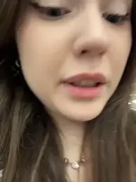 Peachy_Dream webcam model stream image