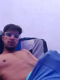 kaushikhotty webcam stripchat model stream image