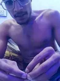kaushikhotty webcam stripchat model stream image