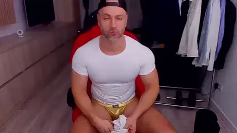 MarisMuscle webcam model stream image