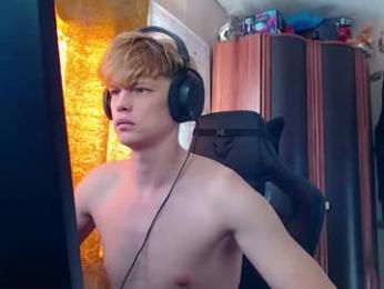 shyredstar webcam model stream image