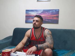 Tiberius Hunk webcam model stream image