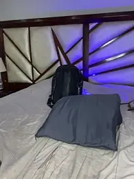 AaronCruz_ webcam stripchat model stream image