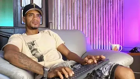 AaronCruz_ webcam stripchat model stream image