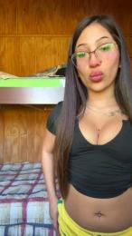 Cookietwo webcam model stream image