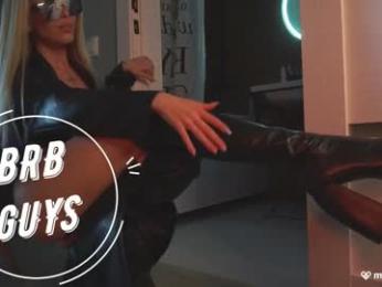 agent_blonde webcam model stream image