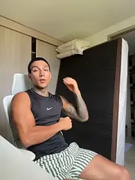 sendfer webcam stripchat model stream image