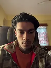 RavenKisses webcam model stream image