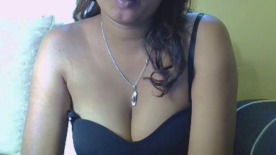 Crystal_bella webcam model stream image