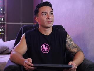 Ryan Hunt webcam model stream image