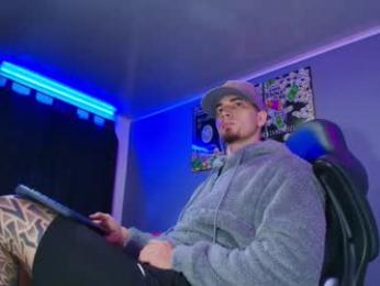 camiloalvarezzz3 webcam chaturbate model stream image