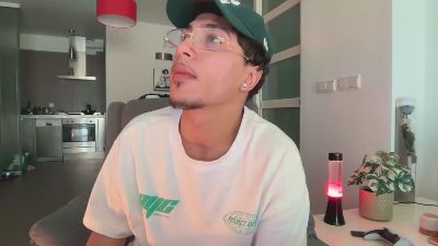 AmoElite webcam model stream image