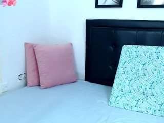 kellyjoness webcam model stream image