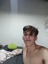 Milfvalesk webcam model stream image
