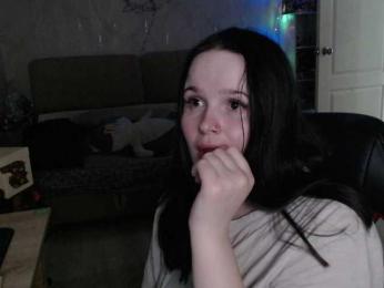 Lizzi-Peach webcam model stream image