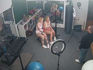 voyeurcam-julmodels-living-7 webcam model stream image