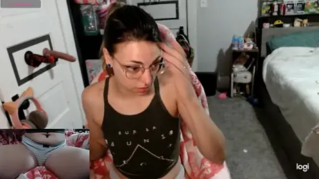 KierBearKisses webcam model stream image