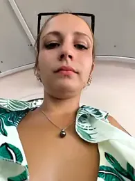 emma4xxx webcam model stream image