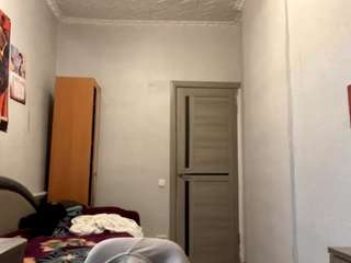 raeanngoar webcam model stream image