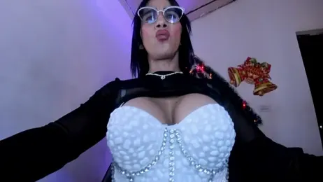 crisstal_miler webcam stripchat model stream image