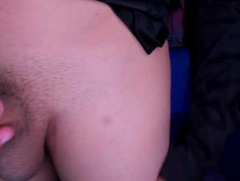 LetsDoeIt111 webcam model stream image