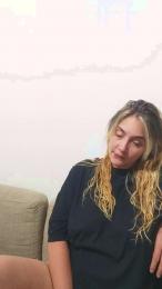 Ayutitaa webcam model stream image