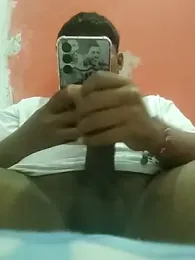 Tu_papi_69_ webcam model stream image