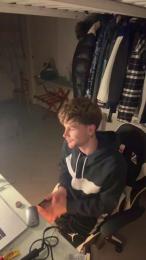 Plewus99 webcam model stream image