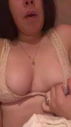 Issiddora webcam model stream image