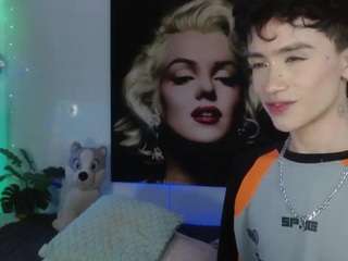 maxiy-001 webcam model stream image