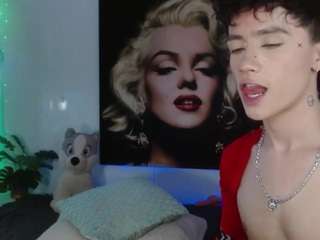 maxiy-001 webcam model stream image