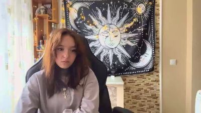 MelvinLum webcam model stream image