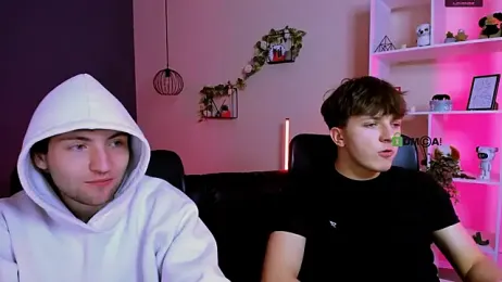 travis_wolf_ webcam model stream image