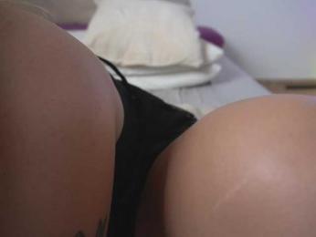 new1dee webcam bongacams model stream image