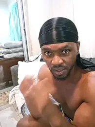 Petrossa webcam stripchat model stream image