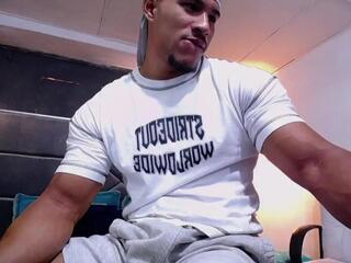 Teddy Fit webcam model stream image