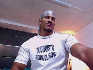 Teddy Fit webcam model stream image