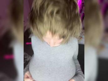 -peDoVo4ka228- webcam model stream image