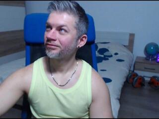 Robby Shaw webcam flirt4free model stream image