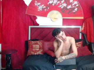 Sasuke Brons webcam model stream image