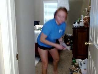 reddobsessionof webcam model stream image