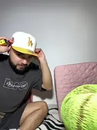 bella_valencia webcam stripchat model stream image